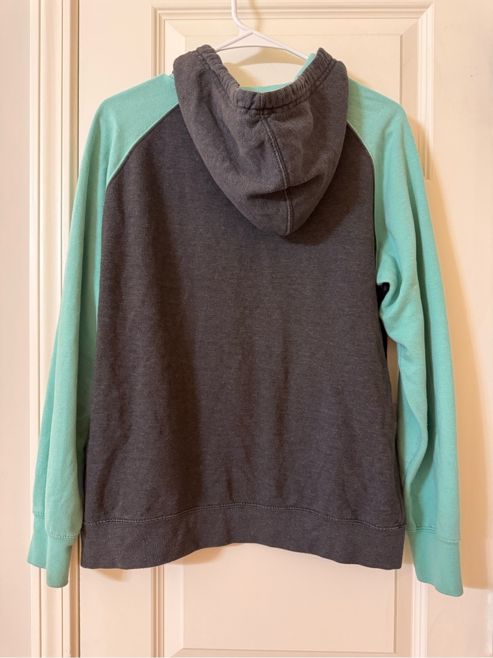 Prairie Mountain Yellowstone Two-Tone Hooded Sweatshirt Charcoal & Mint Large - Picture 2 of 8
